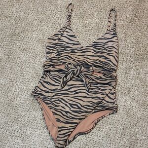 Aerie One Piece Full Coverage Animal Print Wrap Top Size Large | summer | resort